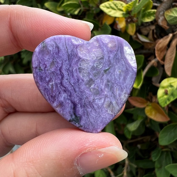 Charoite Heart With Quartz - Picture 3 of 4